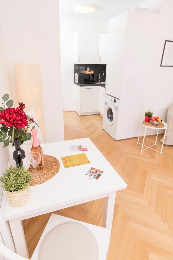 Red Monkey Vienna Apartment Viena Exterior foto